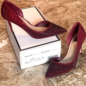 WHBM size 8 beaded pumps. Great condition.